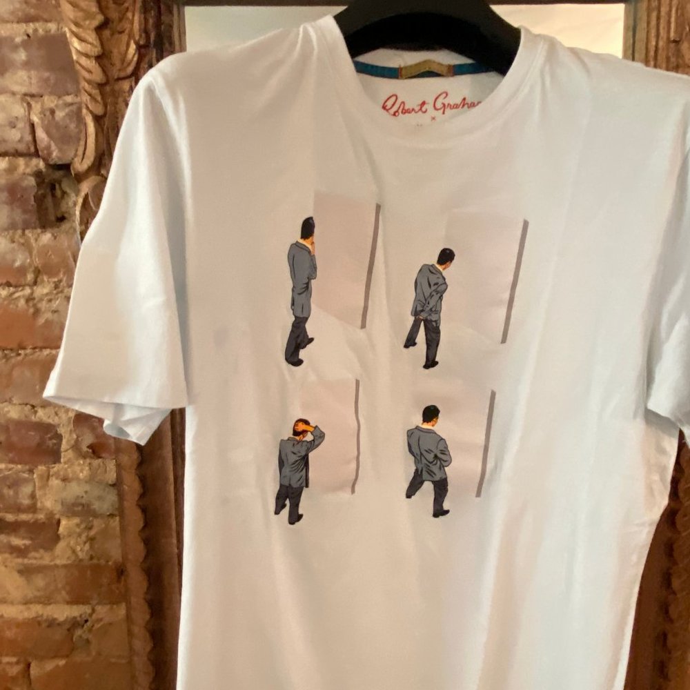 Robert Graham RARE T-Shirt UnIque Everyone's a Critic L
